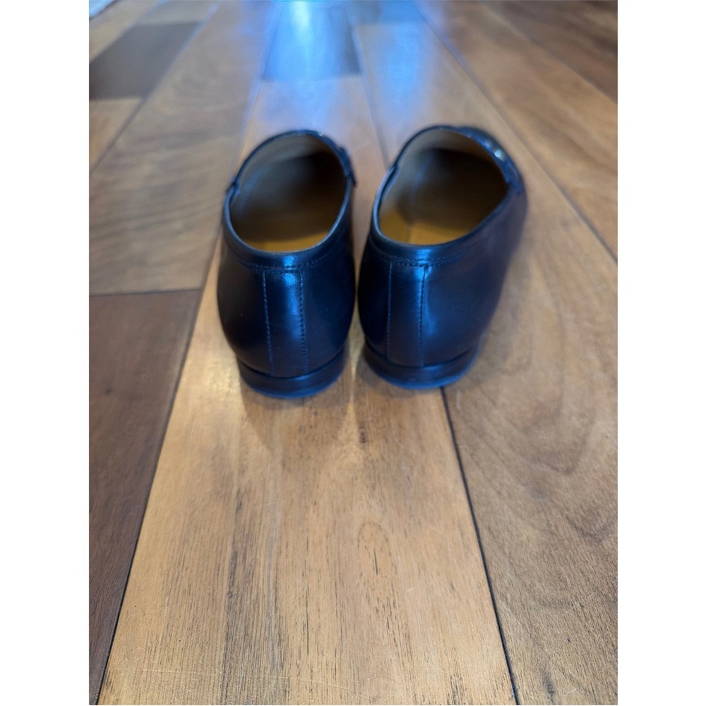Gucci Jordaan Black Leather Loafers with Gold Horsebit hardware - Picture 7 of 7